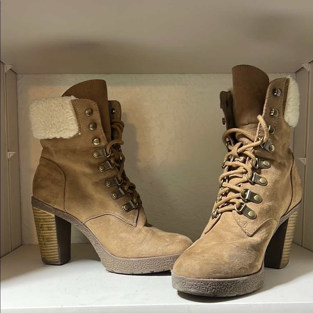 Women’s Boots